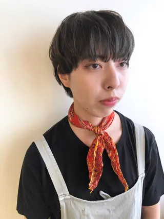 ショート カラー MIOベージュカラー 柔らかいカラーのヘアスタイル