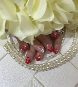 ネイル privatenailsalon me所属・kato tomomiのネイルデザイン