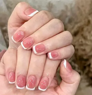 ネイル RAFFINE 月🦋🩵のネイルデザイン