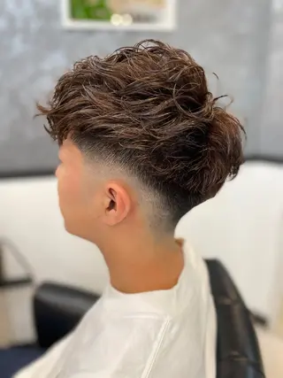 ショート カラー メンズ メンズブリーチカラー モデル募集中福田竜作のヘアスタイル