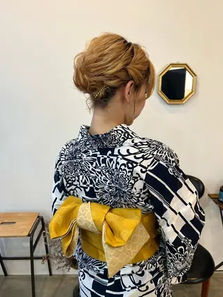 plus HAIR いずみのヘアスタイル