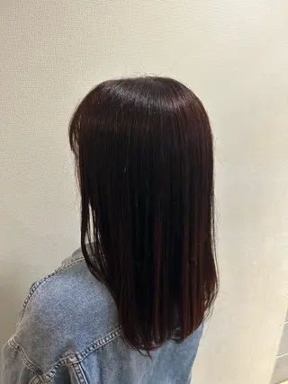 カラー UNBIRTHDAY Erenaのヘアスタイル