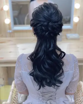 ロング ヘアアレンジ 鷲見 望のヘアスタイル