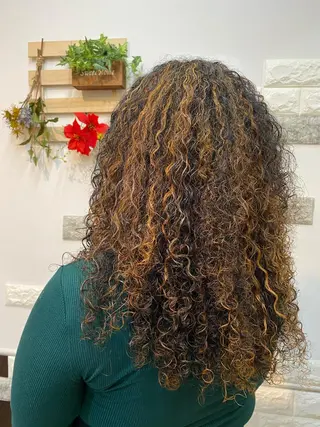 ロング カラー ショートボブ✨️ 池田芽生のヘアスタイル