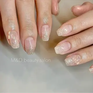 ネイル M&D Beauty Salon 銀座店所属・M&D銀座 AYAのネイルデザイン