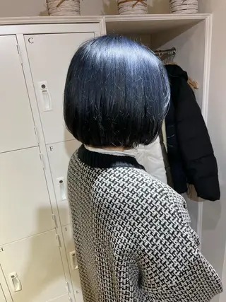 ショート カラー akane .のヘアスタイル