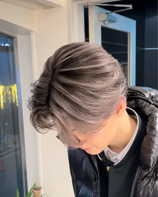 ミディアム カラー パーマ ヘアアレンジ メンズ メンズバレイヤージュ 🌫デザインカラーのヘアスタイル