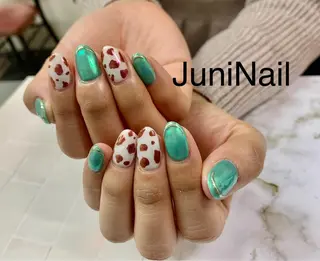 ネイル JuniNail 주니네일🇰🇷suのネイルデザイン