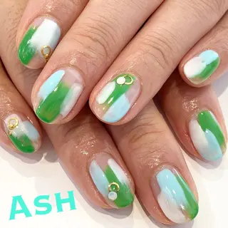 ネイル 🩵NORIKO 上品ネイルが得意🩵のネイルデザイン