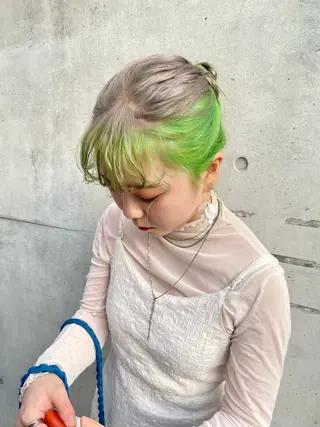 セミロング カラー 宮川 日菜子のヘアスタイル