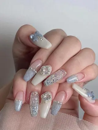 セミロング 小方 サトミのネイルデザイン