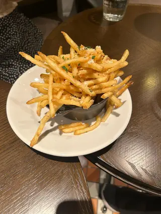 マツエク・マツパ アイブロウ GO TODAY SHAiRE SALON Vellmie店所属・吉祥寺kasumi 🌛eye/browのマツエク・マツパデザイン