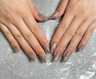 ネイル VIERU 🌈🎀💖のネイルデザイン