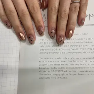 ネイル ネイルズシャトン🪡 ネイリスト齊藤のネイルデザイン