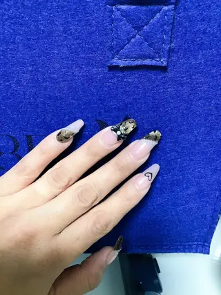 ネイル ATULA Nail 💅チップ長さだしのネイルデザイン