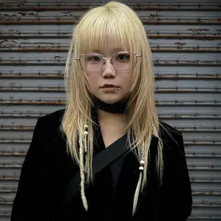 セミロング カラー mellow所属・顔周りデザイン/ ハイトーン/多田悠馬のヘアスタイル