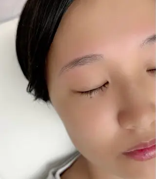 アイブロウ アイブロウサロン Eyepreme渋谷 【眉毛専門店】所属・森山 奈保子の眉毛・アイブロウイメージ