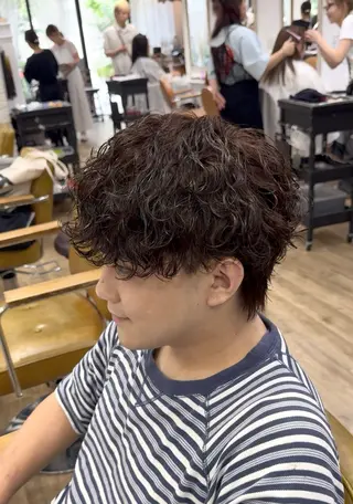 ミディアム パーマ ヘアアレンジ メンズ メンズカット/ レベッカ 髙下 幹大のヘアスタイル