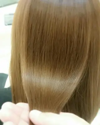 ミディアム 須賀 一美のヘアスタイル