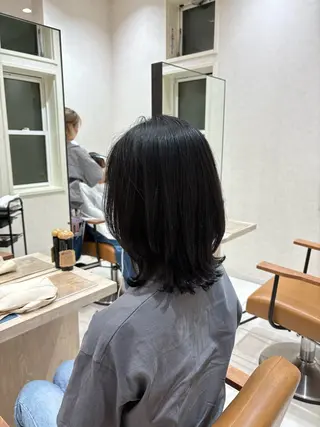 ミディアム カラー moe｜透明感カラー ×似合わせカットのヘアスタイル