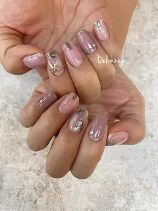 ネイル 岡本 友恵のネイルデザイン