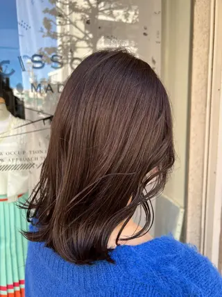 ミディアム カラー haru .のヘアスタイル