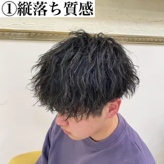 パーマ メンズ 三ノ宮フェザーパーマ 蕃本 啓利のヘアスタイル