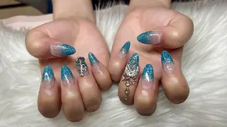 ネイル LaBriller所属・ラブリエ ayakaのネイルデザイン