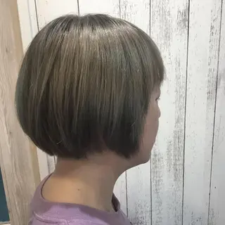 ショート カラー embrace エンブレイスのヘアスタイル