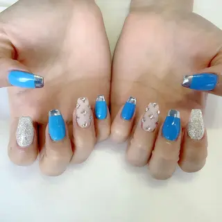 ネイル 💎🐰 saki. m 🐰💎のネイルデザイン