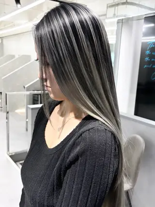 ロング カラー デザインカラー 小西勇次のヘアスタイル