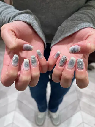 ネイル ∴Sanae. ∴ トータルビューティーのマツエク・マツパデザイン