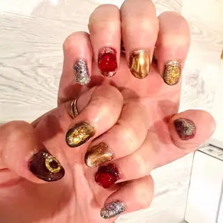 ミディアム Nail Salon midnightのネイルデザイン
