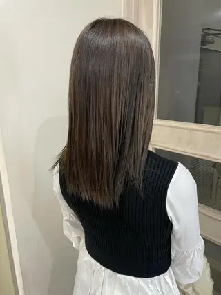 ロング カラー akane .のヘアスタイル