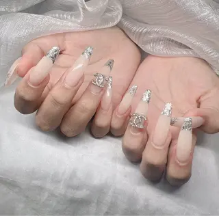 ネイル Lee Nailsのネイルデザイン