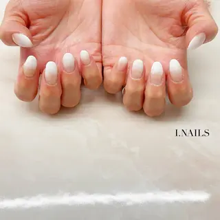 ネイル アイネイルズ所属・早川 梓のネイルデザイン