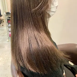 ロング カラー 惣木 菜穂のヘアスタイル
