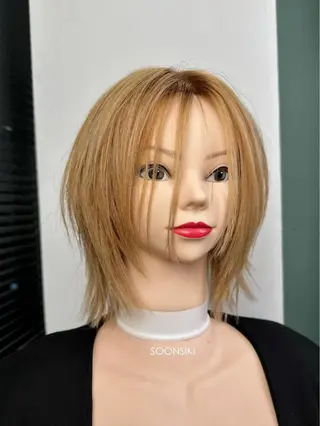 ミディアム 韓国リアルハッシュ レイヤーカットのヘアスタイル