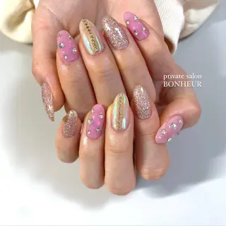 ネイル BONHEUR Annaのネイルデザイン