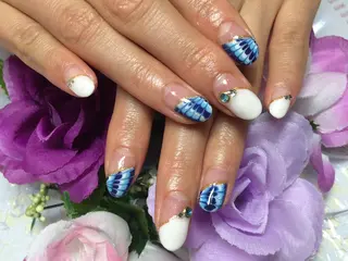 ミディアム SINCERELY シンシアリー🌈のネイルデザイン