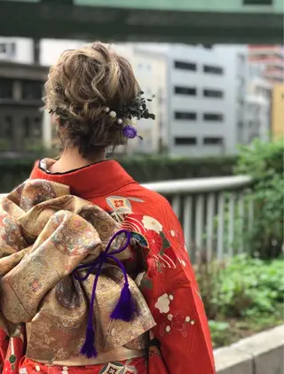 ミディアム ヘアアレンジ 《カメレオン》 西田美輝のヘアスタイル