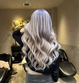 ロング 璃 音のヘアスタイル