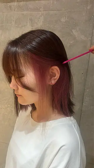 ミディアム カラー 三宅 凜佳のヘアスタイル