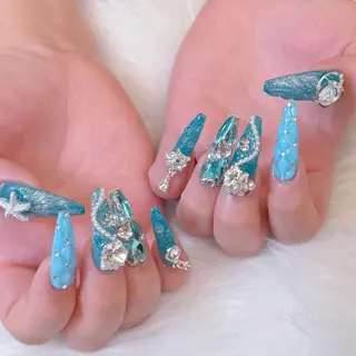 ネイル Luxe Nailのネイルデザイン