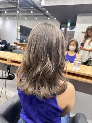 セミロング カラー N/デザインカラー 🌿ナギのヘアスタイル