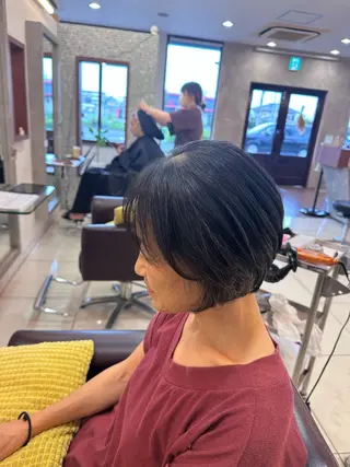 ショート knot所属・石井 麻鈴のヘアスタイル