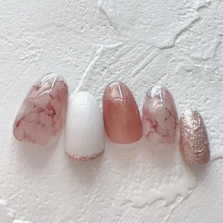 ネイル Momoka 𓅿𖤣𖥧のネイルデザイン