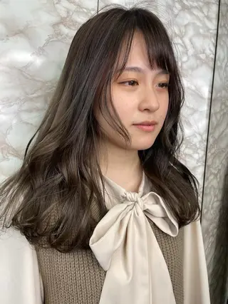 ロング カラー YEAU　PLUS所属・極上の艶髪 RINAのヘアスタイル
