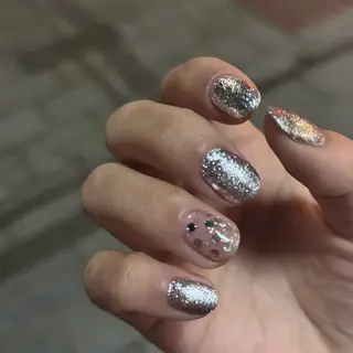 ネイル Aya Mauleaのネイルデザイン