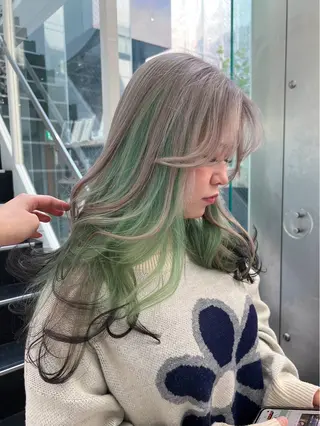 ロング カラー ayano/天神 ハイトーン/ブリーチのヘアスタイル